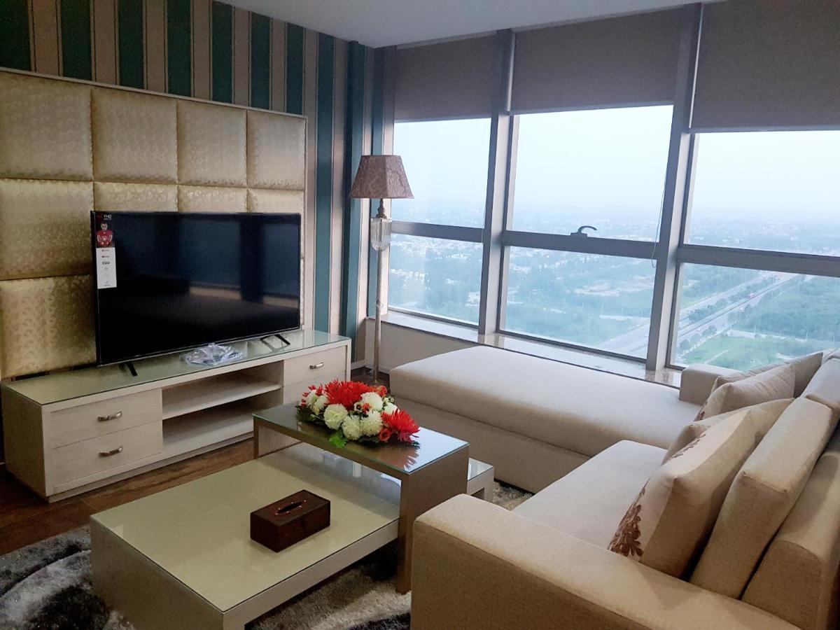 Royal Residencia Centaurus Apartment Исламабад Екстериор снимка
