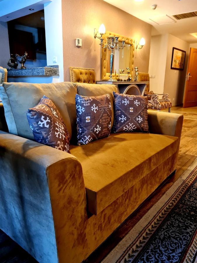 Royal Residencia Centaurus Apartment Исламабад Екстериор снимка