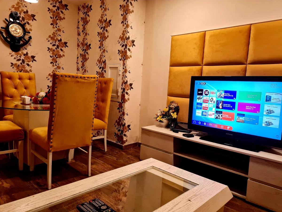Royal Residencia Centaurus Apartment Исламабад Екстериор снимка