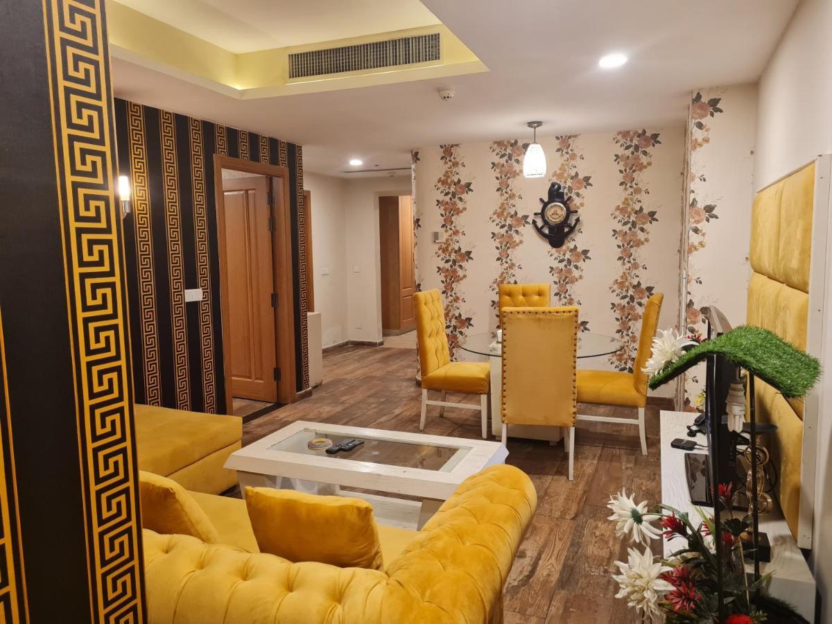 Royal Residencia Centaurus Apartment Исламабад Екстериор снимка