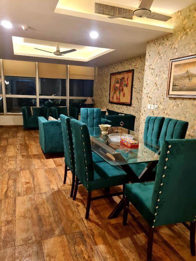 Royal Residencia Centaurus Apartment Исламабад Екстериор снимка