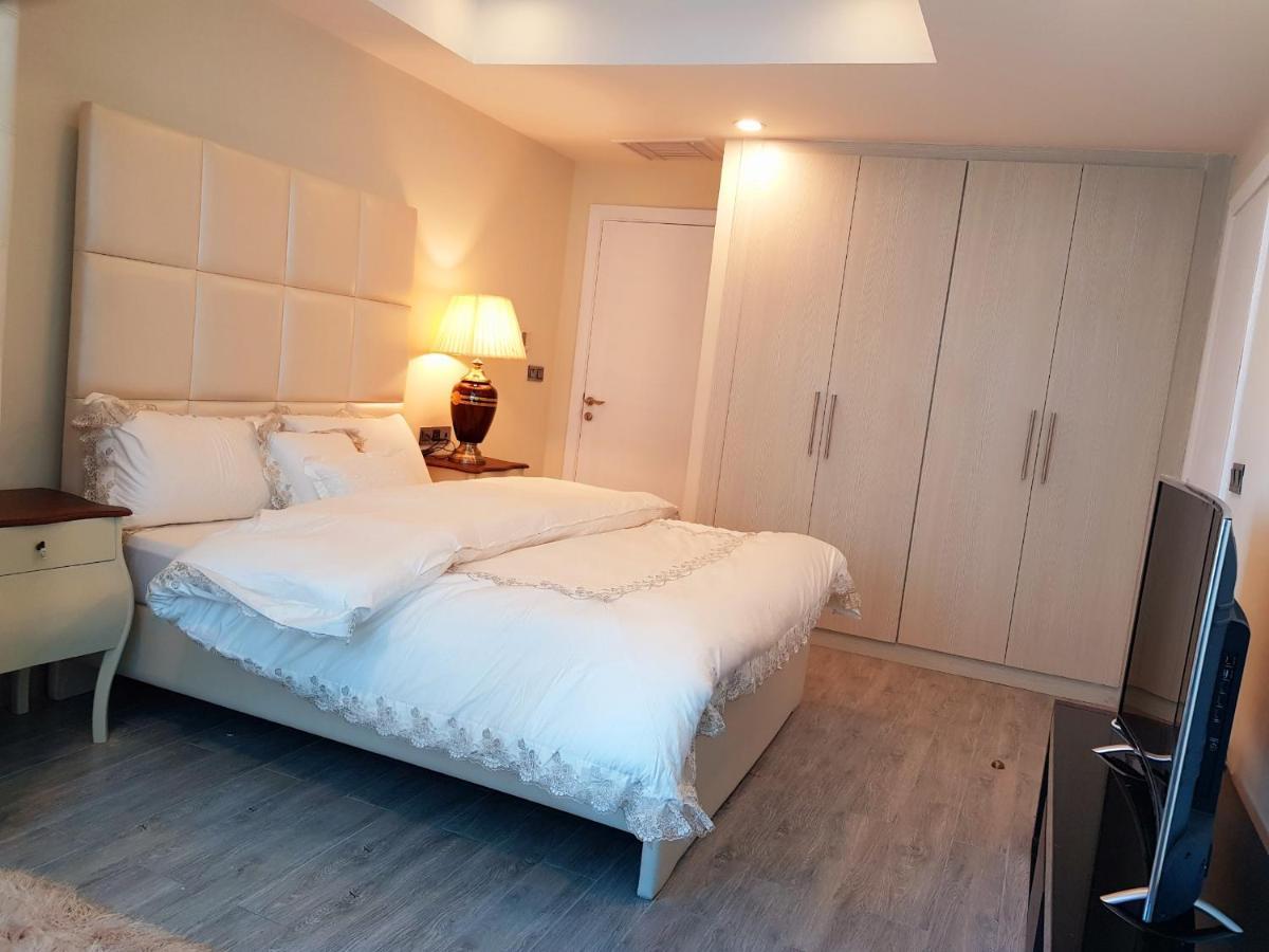 Royal Residencia Centaurus Apartment Исламабад Екстериор снимка