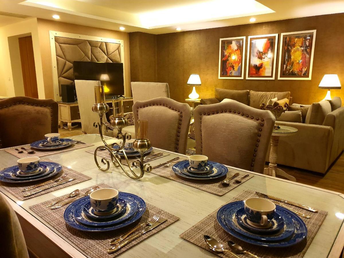 Royal Residencia Centaurus Apartment Исламабад Екстериор снимка