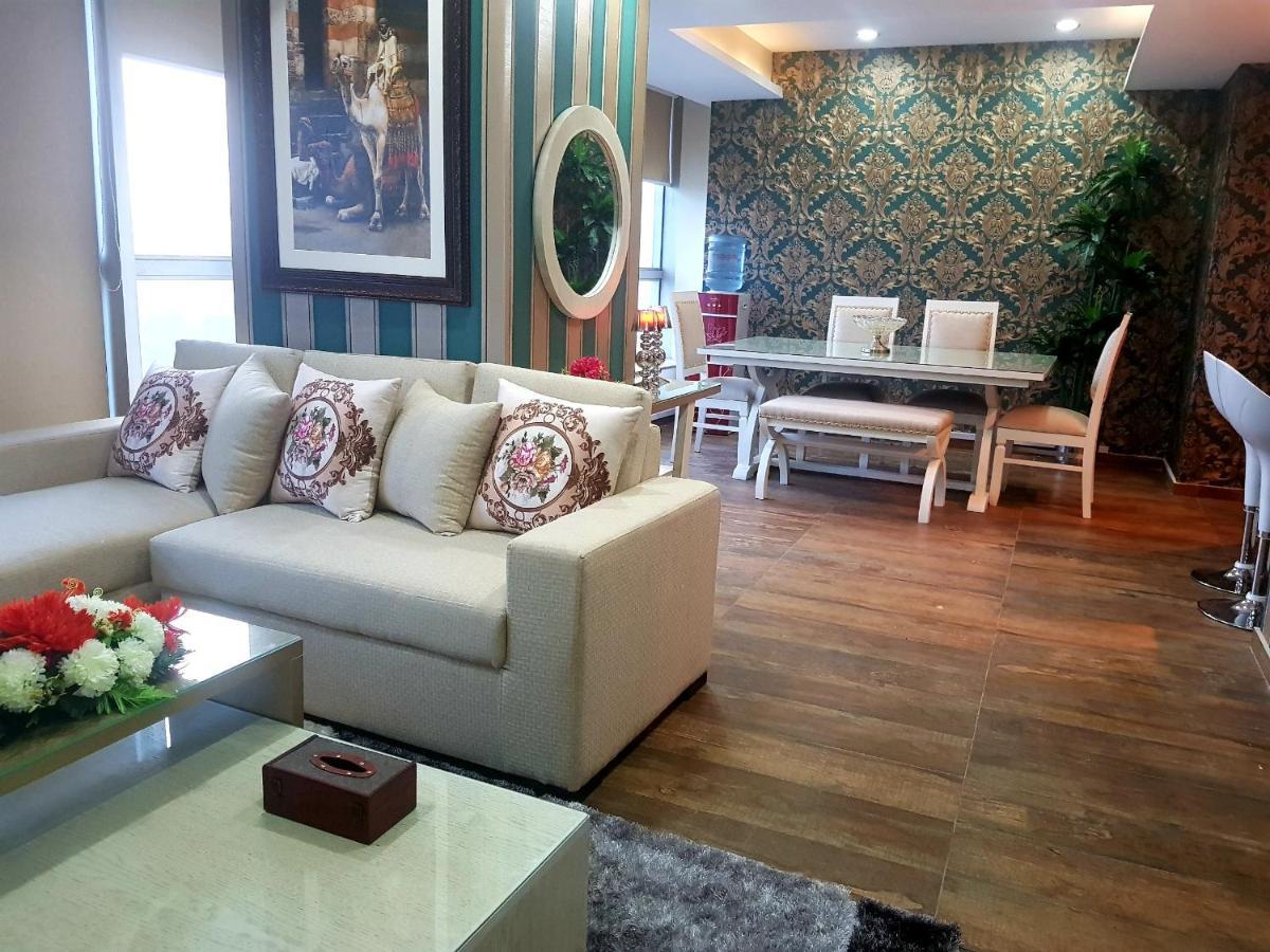 Royal Residencia Centaurus Apartment Исламабад Екстериор снимка
